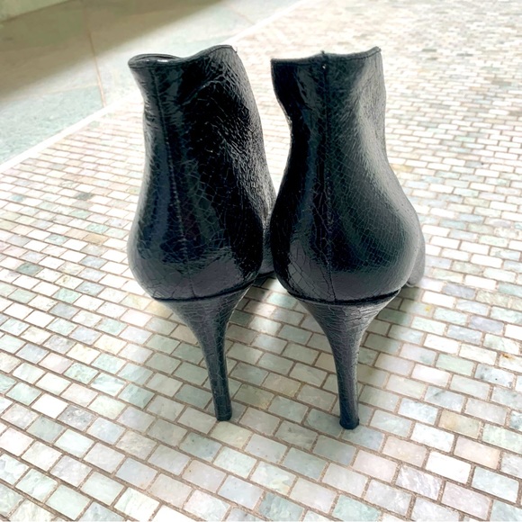 VINCE CAMUTO Black Opened Toe Booties - Picture 5 of 9